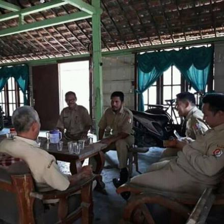 Pemdes Deru Kunjungi Korban Kebakaran  